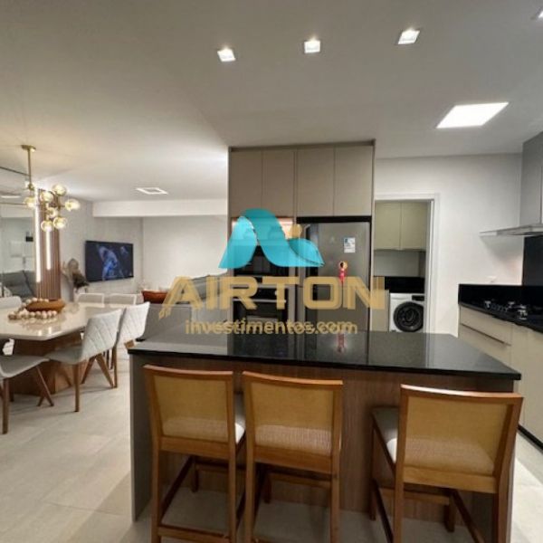 Apto a venda finamente mobiliado e decorado, 3 su�