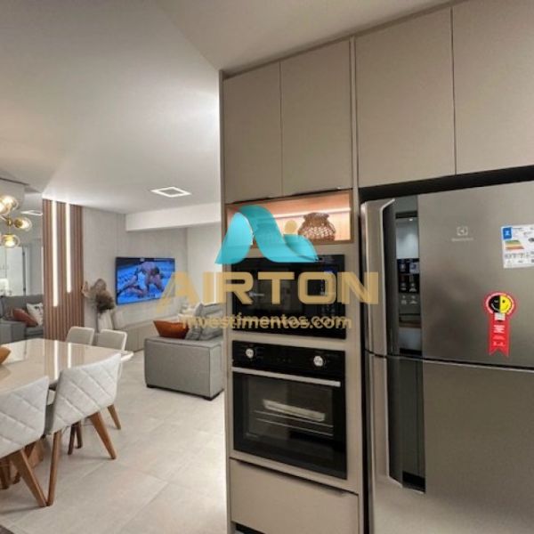 Apto a venda finamente mobiliado e decorado, 3 su�