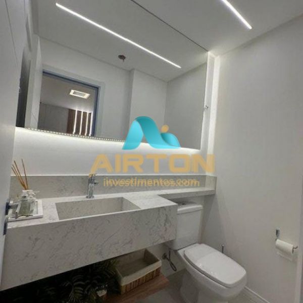 Apto a venda finamente mobiliado e decorado, 3 su�