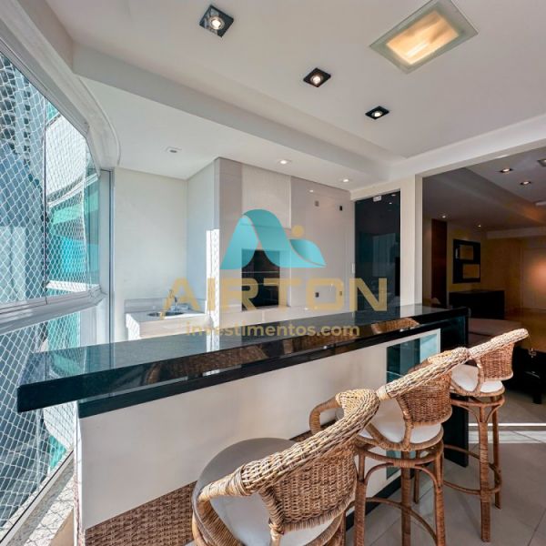 V3169 APARTAMENTO PARA VENDA 100 MTS DO MAR EM CEN