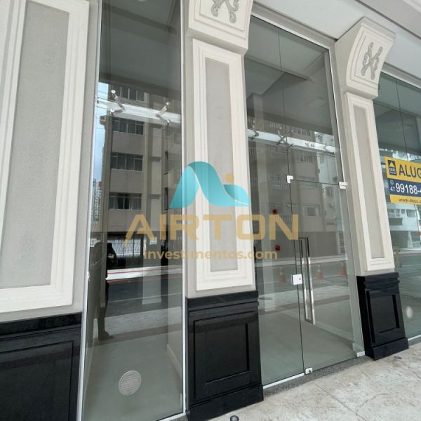 SC0003 SALA COMERCIAL COM 160M, 200 MTS DO MAR EM