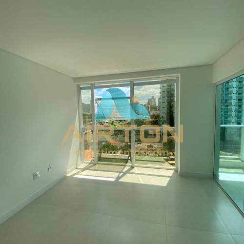 V4079 IMVEL PARA VENDA COM 4 SUITES, 300 MTS DO M