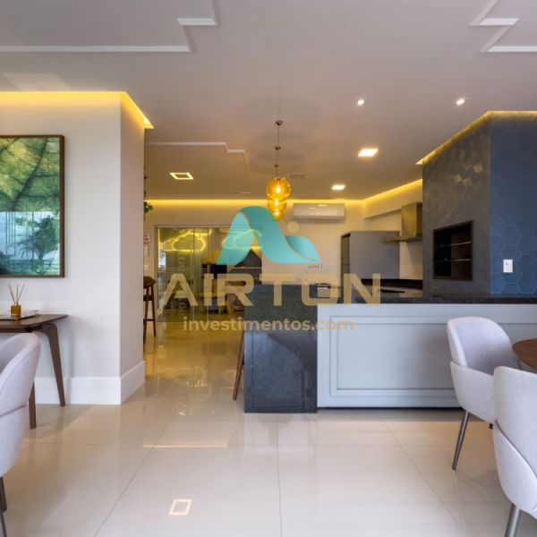 TE3003 IMOVEL PARA VENDA COM TERRA�O, FRENTE MAR E