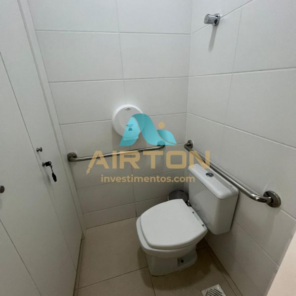 SC0013 SALA COMERCIAL, TEM 120M COM LAVABO EM CAS