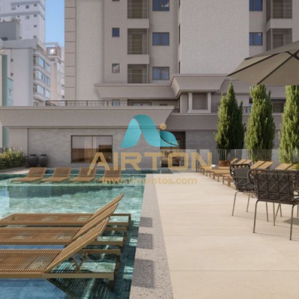 Cobertura com 4 sutes  venda , 292m - Centro - 