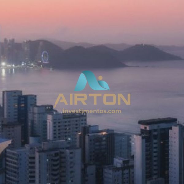 Cobertura com 4 sutes  venda , 292m - Centro - 