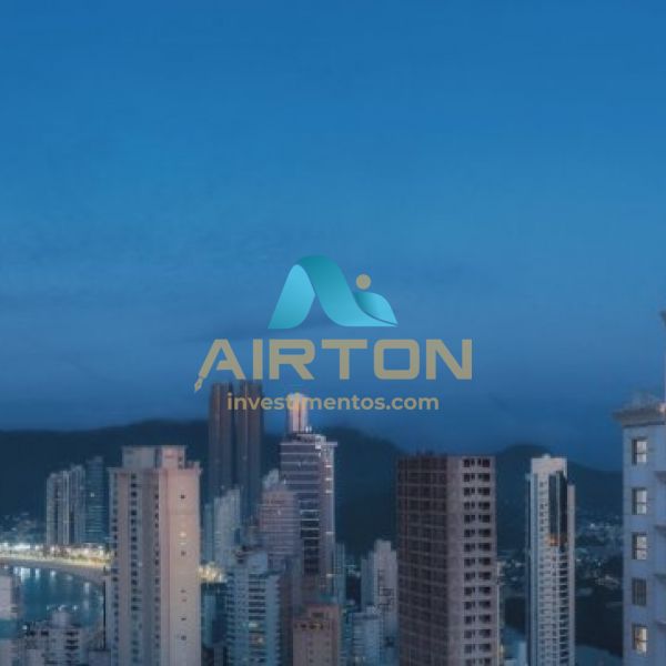 Cobertura com 4 sutes  venda , 292m - Centro - 