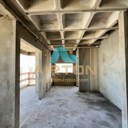 LA3071 IMVEL LANAMENTO COM 3 DOR SENDO 2 SUITES,