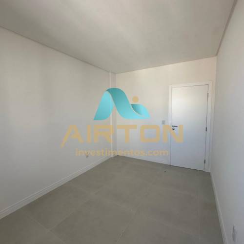 V2084 IMVEL PARA VENDA COM 2 SUITES, 550 MTS DO M