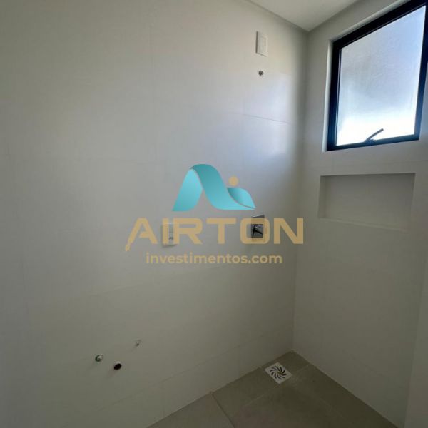 V2084 IMVEL PARA VENDA COM 2 SUITES, 550 MTS DO M