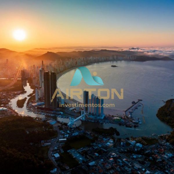 DU7000 DUPLEX PARA VENDA COM 7 SUITES, QUADRA MAR 