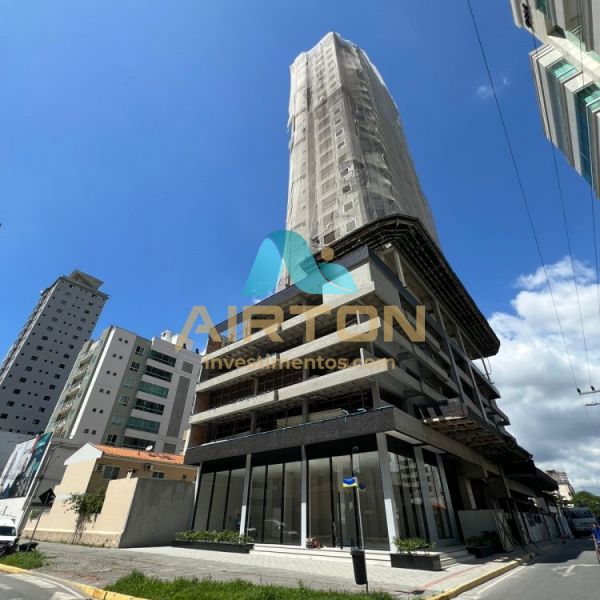 LA3079 IMVEL LANAMENTO COM 3 SUITES, 700 MTS DO 