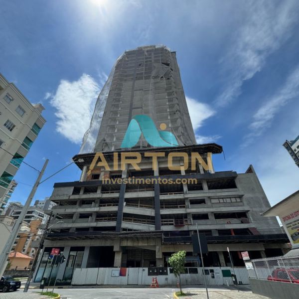 LA3079 IMVEL LANAMENTO COM 3 SUITES, 700 MTS DO 