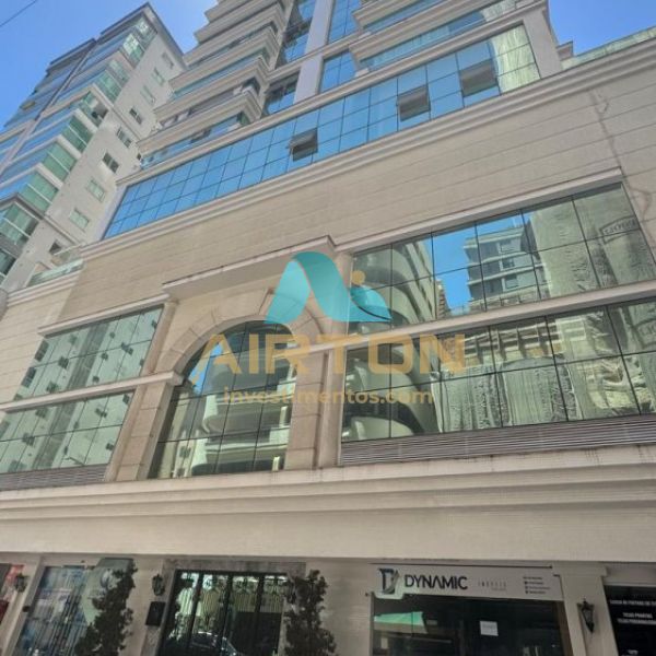 V4090 IMVEL PARA VENDA COM 4 SUITES, 200 MTS DO M