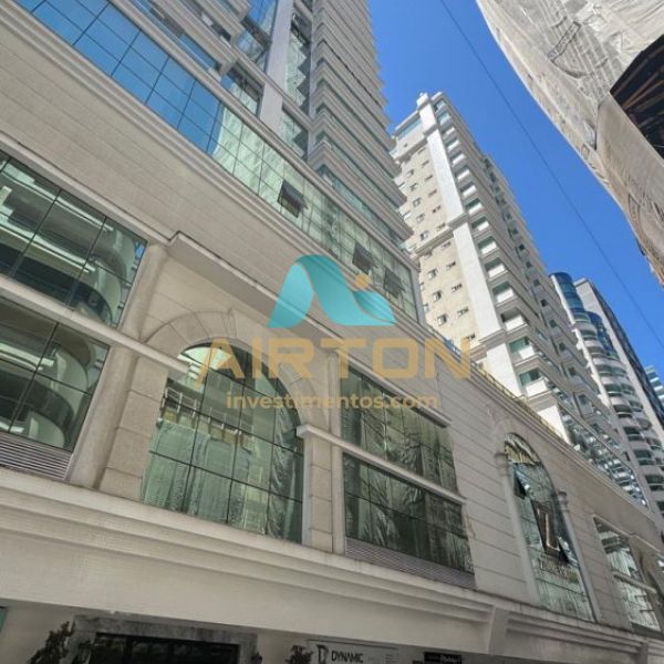 V4090 IMVEL PARA VENDA COM 4 SUITES, 200 MTS DO M