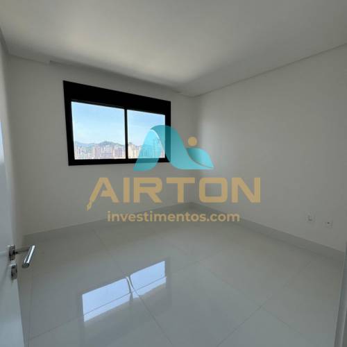 V4091 IMVEL PARA VENDA COM 4 SUITES, 500 MTS DO M