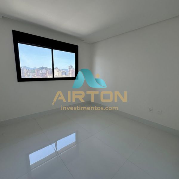 V4091 IMVEL PARA VENDA COM 4 SUITES, 500 MTS DO M