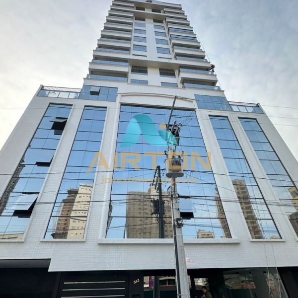 V3194 IM�VEL PARA VENDA COM 3 SUITES, 700 MTS DO M