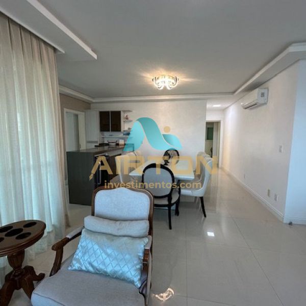 V4092 IM�VEL MOBILIADO PARA VENDA COM 4 SUITES, QU