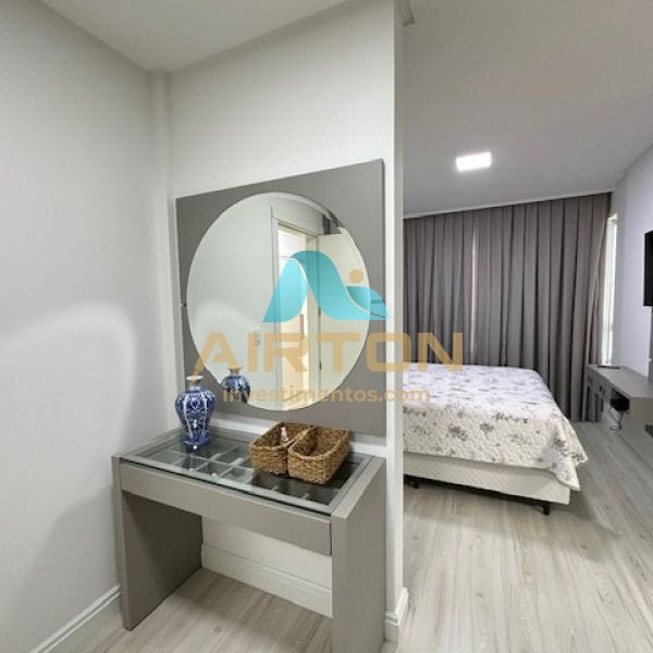 V4092 IM�VEL MOBILIADO PARA VENDA COM 4 SUITES, QU