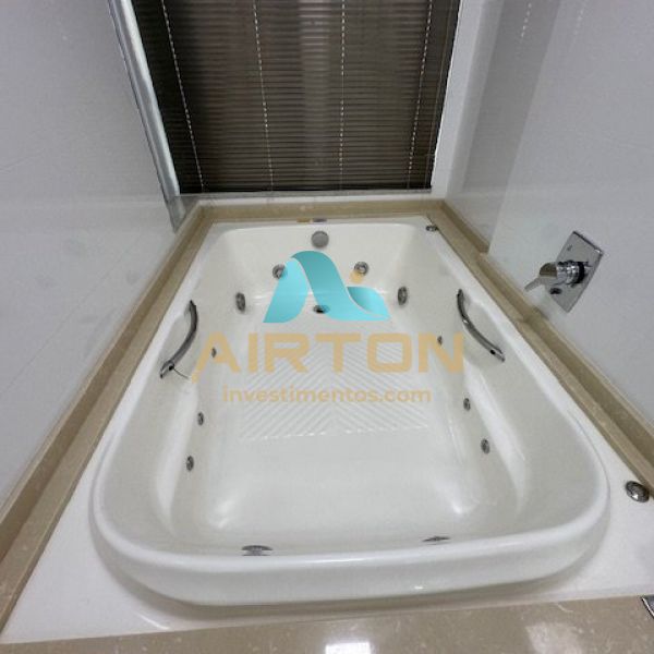 V4092 IM�VEL MOBILIADO PARA VENDA COM 4 SUITES, QU