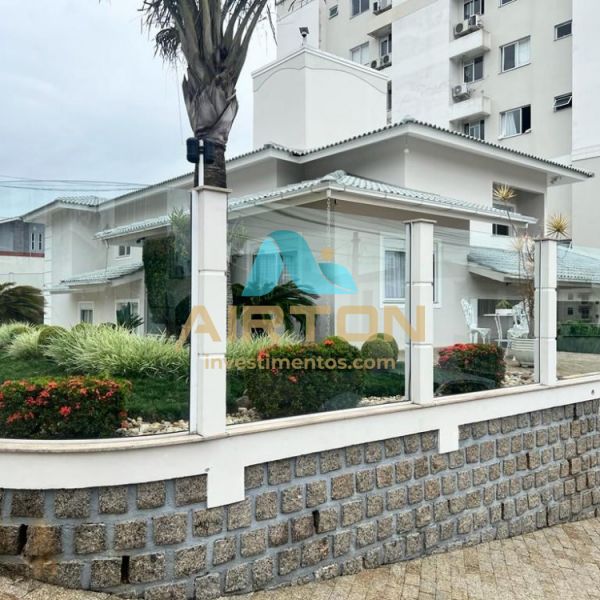 CC3000 CASA MOBILIADA PARA VENDA, 700 MTS DO MAR E