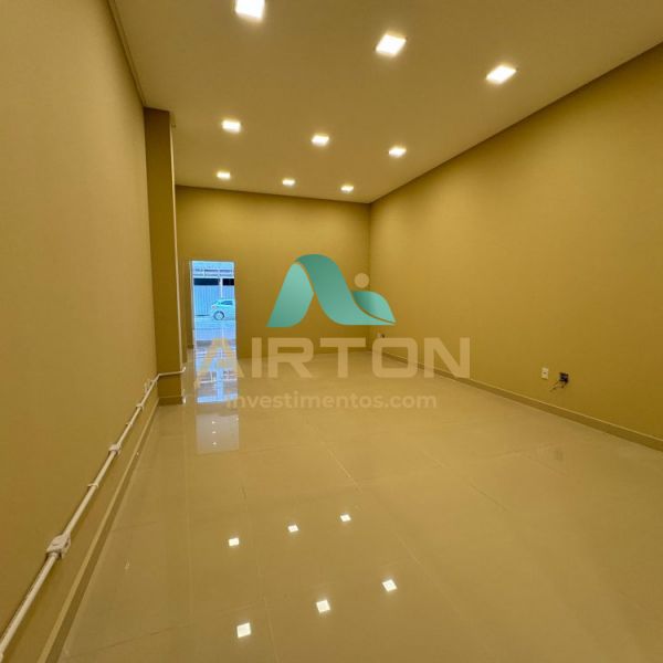 SC0021 SALA COMERCIAL PARA VENDA, TEM 92M, 400 MT