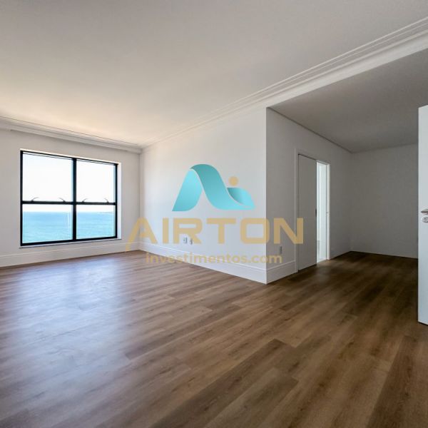 TR5000 TRIPLEX PARA VENDA COM 4 SUITES+ DEP EMPR, 