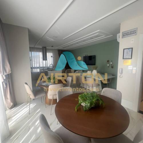 COBERTURA A VENDA COM 3 SUITES, 300 MTS DO MAR EM 