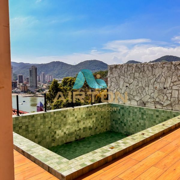 CC4001 CASA PARA VENDA COM 4 SUITES, PISCINA E VIS