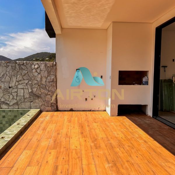 CC4001 CASA PARA VENDA COM 4 SUITES, PISCINA E VIS