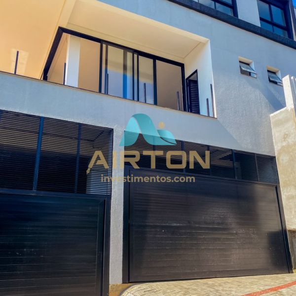 CC4001 CASA PARA VENDA COM 4 SUITES, PISCINA E VIS