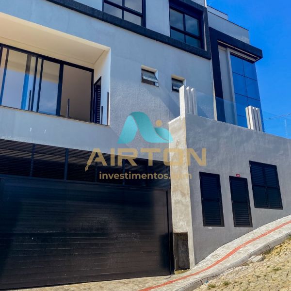 CC4001 CASA PARA VENDA COM 4 SUITES, PISCINA E VIS