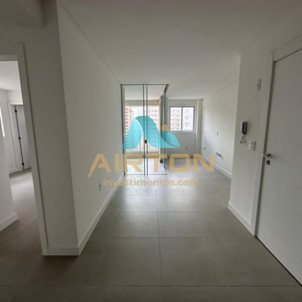 V2105 IM�VEL PARA VENDA COM VISTA AO MAR EM MORRET