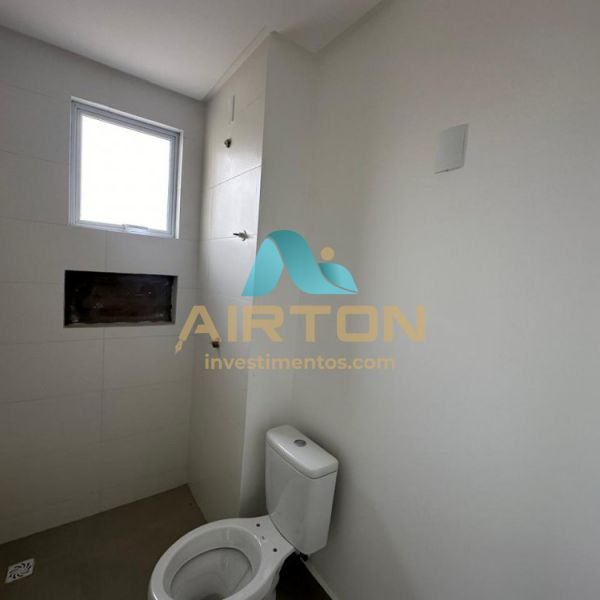 V2105 IM�VEL PARA VENDA COM VISTA AO MAR EM MORRET