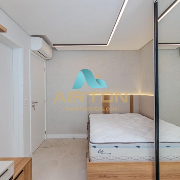 V3214 IMVEL MOBILIADO E DECORADO COM 3 SUITES EM 