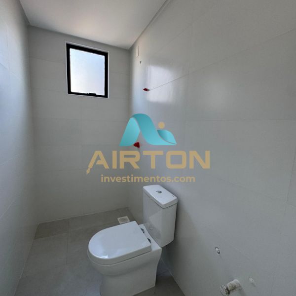 V2108 IMVEL PARA VENDA COM 2 DOR, 200 MTS DO MAR 