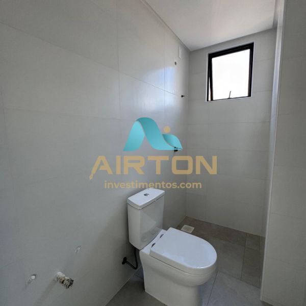 V2108 IMVEL PARA VENDA COM 2 DOR, 200 MTS DO MAR 