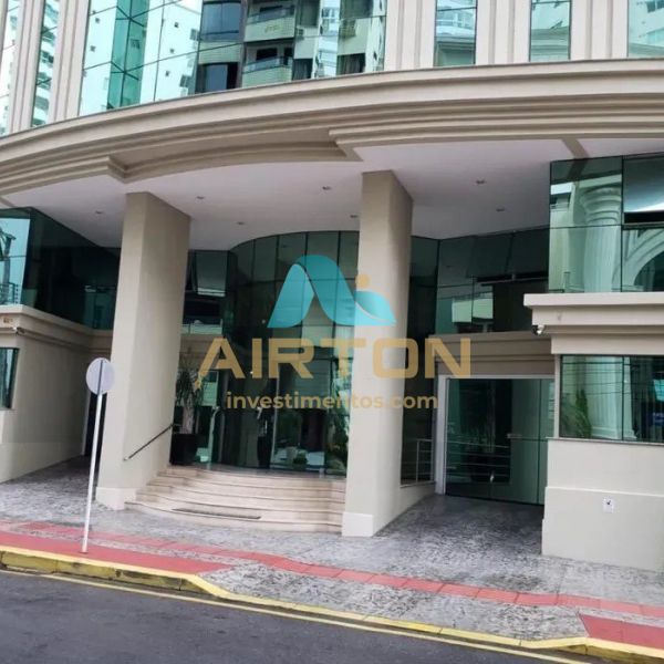 Apartamento com 3 sutes  venda , 178m - Centro 