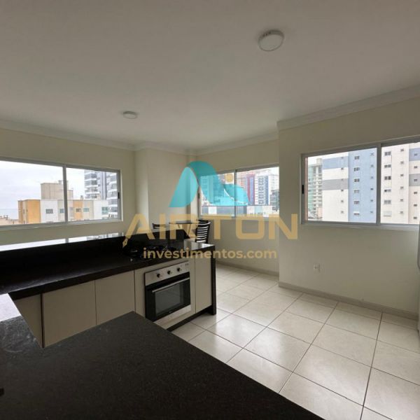 V3219 IM�VEL MOBILIADO PARA VENDA, 3 SUITES, 400 M