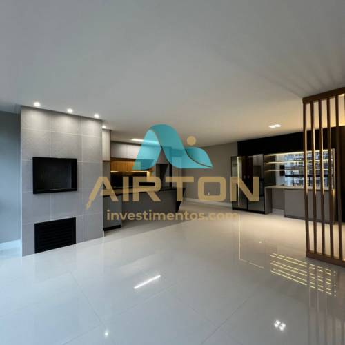 V3221 IMVEL SEMI-MOBILIADO PARA VENDA, COM 3 SUIT