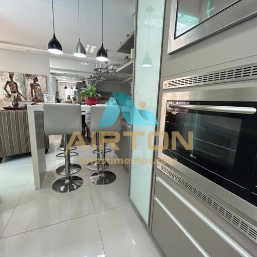 V3234 IMVEL MOBILIADO COM 3 SUITES, 300 MTS DO MA