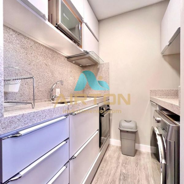 V1008 FLAT MOBILIADO PARA VENDA, 350 MTS DO MAR EM