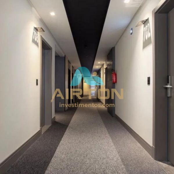 V1008 FLAT MOBILIADO PARA VENDA, 350 MTS DO MAR EM