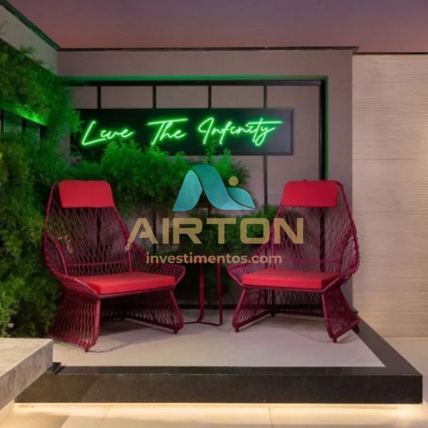 V1008 FLAT MOBILIADO PARA VENDA, 350 MTS DO MAR EM