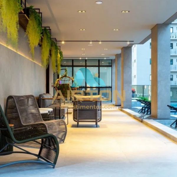 V1008 FLAT MOBILIADO PARA VENDA, 350 MTS DO MAR EM