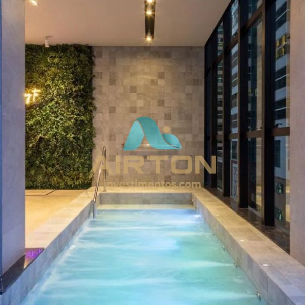 V1008 FLAT MOBILIADO PARA VENDA, 350 MTS DO MAR EM