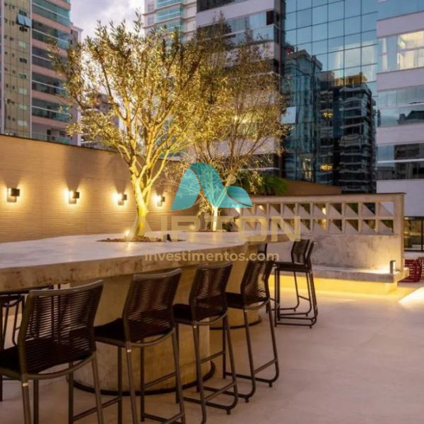 V1008 FLAT MOBILIADO PARA VENDA, 350 MTS DO MAR EM