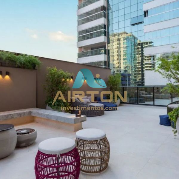 V1008 FLAT MOBILIADO PARA VENDA, 350 MTS DO MAR EM