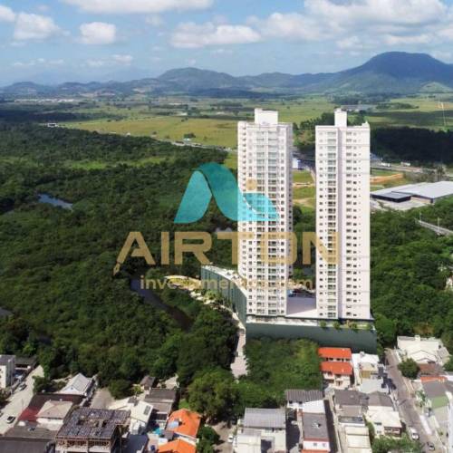 LA2071 IMVEL LANAMENTO, 800 MTS DO MAR EM MEIA P